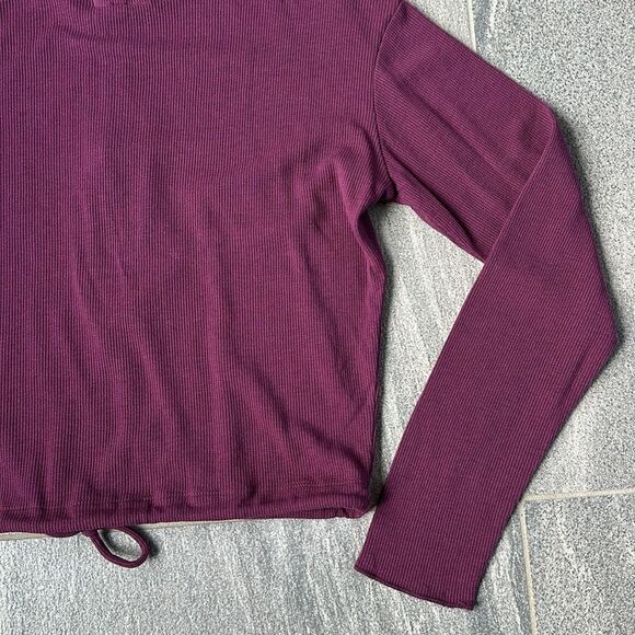 NWT REVOLVE Chaser Long Sleeve 3/4 Zipper Mock Neck Semi Cropped Tee Brandy S - Picture 11 of 14